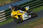 Mallory-park-Leicestershire;Mallory-park-photographs;Motorcycle-action-photographs;event-digital-images;eventdigitalimages;mallory-park;no-limits-trackday;peter-wileman-photography;trackday;trackday-digital-images;trackday-photos