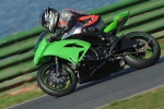 Mallory-park-Leicestershire;Mallory-park-photographs;Motorcycle-action-photographs;event-digital-images;eventdigitalimages;mallory-park;no-limits-trackday;peter-wileman-photography;trackday;trackday-digital-images;trackday-photos