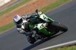 Mallory-park-Leicestershire;Mallory-park-photographs;Motorcycle-action-photographs;event-digital-images;eventdigitalimages;mallory-park;no-limits-trackday;peter-wileman-photography;trackday;trackday-digital-images;trackday-photos