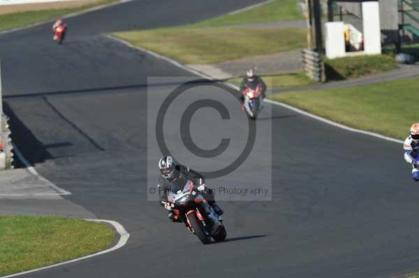 Mallory park Leicestershire;Mallory park photographs;Motorcycle action photographs;event digital images;eventdigitalimages;mallory park;no limits trackday;peter wileman photography;trackday;trackday digital images;trackday photos