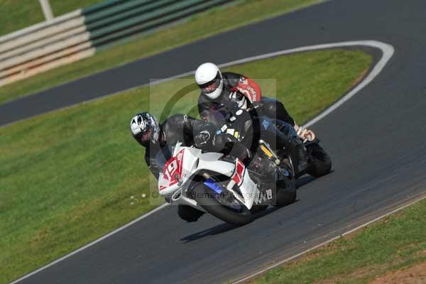 Mallory park Leicestershire;Mallory park photographs;Motorcycle action photographs;event digital images;eventdigitalimages;mallory park;no limits trackday;peter wileman photography;trackday;trackday digital images;trackday photos
