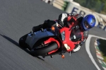 Mallory-park-Leicestershire;Mallory-park-photographs;Motorcycle-action-photographs;event-digital-images;eventdigitalimages;mallory-park;no-limits-trackday;peter-wileman-photography;trackday;trackday-digital-images;trackday-photos