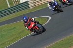 Mallory-park-Leicestershire;Mallory-park-photographs;Motorcycle-action-photographs;event-digital-images;eventdigitalimages;mallory-park;no-limits-trackday;peter-wileman-photography;trackday;trackday-digital-images;trackday-photos