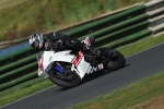 Mallory-park-Leicestershire;Mallory-park-photographs;Motorcycle-action-photographs;event-digital-images;eventdigitalimages;mallory-park;no-limits-trackday;peter-wileman-photography;trackday;trackday-digital-images;trackday-photos