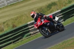 Mallory-park-Leicestershire;Mallory-park-photographs;Motorcycle-action-photographs;event-digital-images;eventdigitalimages;mallory-park;no-limits-trackday;peter-wileman-photography;trackday;trackday-digital-images;trackday-photos