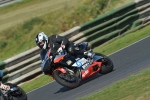 Mallory-park-Leicestershire;Mallory-park-photographs;Motorcycle-action-photographs;event-digital-images;eventdigitalimages;mallory-park;no-limits-trackday;peter-wileman-photography;trackday;trackday-digital-images;trackday-photos