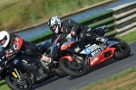 Mallory-park-Leicestershire;Mallory-park-photographs;Motorcycle-action-photographs;event-digital-images;eventdigitalimages;mallory-park;no-limits-trackday;peter-wileman-photography;trackday;trackday-digital-images;trackday-photos
