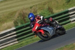 Mallory-park-Leicestershire;Mallory-park-photographs;Motorcycle-action-photographs;event-digital-images;eventdigitalimages;mallory-park;no-limits-trackday;peter-wileman-photography;trackday;trackday-digital-images;trackday-photos