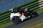 Mallory-park-Leicestershire;Mallory-park-photographs;Motorcycle-action-photographs;event-digital-images;eventdigitalimages;mallory-park;no-limits-trackday;peter-wileman-photography;trackday;trackday-digital-images;trackday-photos