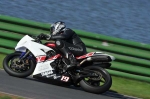 Mallory-park-Leicestershire;Mallory-park-photographs;Motorcycle-action-photographs;event-digital-images;eventdigitalimages;mallory-park;no-limits-trackday;peter-wileman-photography;trackday;trackday-digital-images;trackday-photos