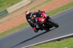 Mallory-park-Leicestershire;Mallory-park-photographs;Motorcycle-action-photographs;event-digital-images;eventdigitalimages;mallory-park;no-limits-trackday;peter-wileman-photography;trackday;trackday-digital-images;trackday-photos
