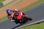 Mallory-park-Leicestershire;Mallory-park-photographs;Motorcycle-action-photographs;event-digital-images;eventdigitalimages;mallory-park;no-limits-trackday;peter-wileman-photography;trackday;trackday-digital-images;trackday-photos