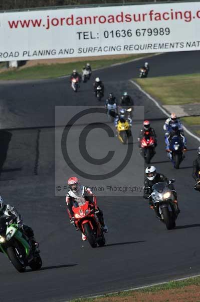 Mallory park Leicestershire;Mallory park photographs;Motorcycle action photographs;event digital images;eventdigitalimages;mallory park;no limits trackday;peter wileman photography;trackday;trackday digital images;trackday photos
