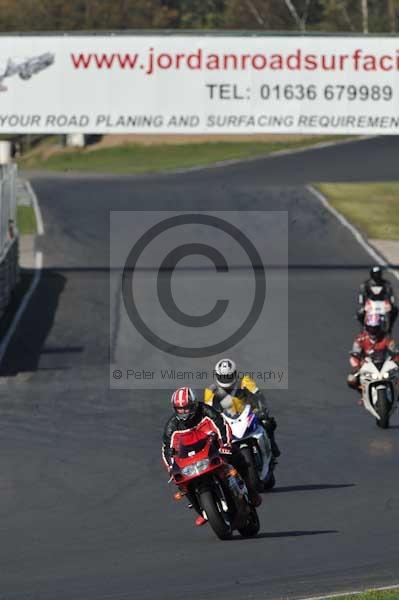 Mallory park Leicestershire;Mallory park photographs;Motorcycle action photographs;event digital images;eventdigitalimages;mallory park;no limits trackday;peter wileman photography;trackday;trackday digital images;trackday photos