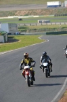 Mallory-park-Leicestershire;Mallory-park-photographs;Motorcycle-action-photographs;event-digital-images;eventdigitalimages;mallory-park;no-limits-trackday;peter-wileman-photography;trackday;trackday-digital-images;trackday-photos