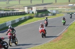 Mallory-park-Leicestershire;Mallory-park-photographs;Motorcycle-action-photographs;event-digital-images;eventdigitalimages;mallory-park;no-limits-trackday;peter-wileman-photography;trackday;trackday-digital-images;trackday-photos