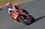 Mallory-park-Leicestershire;Mallory-park-photographs;Motorcycle-action-photographs;event-digital-images;eventdigitalimages;mallory-park;no-limits-trackday;peter-wileman-photography;trackday;trackday-digital-images;trackday-photos