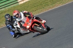 Mallory-park-Leicestershire;Mallory-park-photographs;Motorcycle-action-photographs;event-digital-images;eventdigitalimages;mallory-park;no-limits-trackday;peter-wileman-photography;trackday;trackday-digital-images;trackday-photos