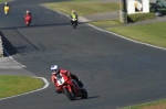 Mallory-park-Leicestershire;Mallory-park-photographs;Motorcycle-action-photographs;event-digital-images;eventdigitalimages;mallory-park;no-limits-trackday;peter-wileman-photography;trackday;trackday-digital-images;trackday-photos