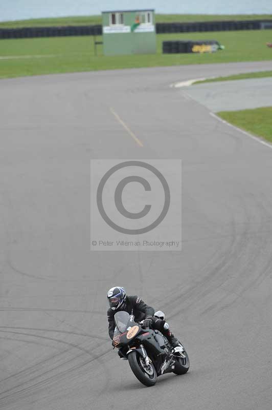 Motorcycle action photographs;anglesey circuit;anglesey trackday photographs;event digital images;eventdigitalimages;no limits trackday;oulton park circuit cheshire;peter wileman photography;trackday;trackday digital images;trackday photos;ty croes circuit wales