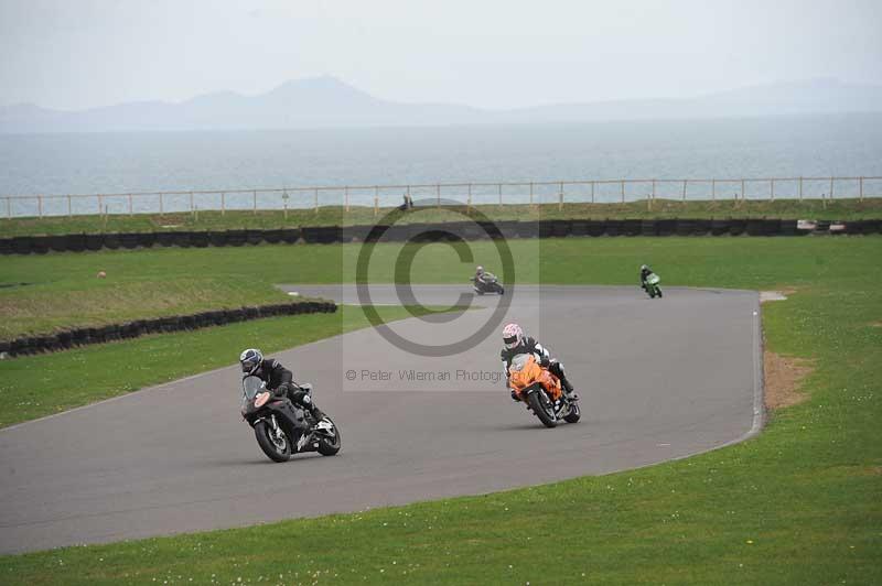 Motorcycle action photographs;anglesey circuit;anglesey trackday photographs;event digital images;eventdigitalimages;no limits trackday;oulton park circuit cheshire;peter wileman photography;trackday;trackday digital images;trackday photos;ty croes circuit wales
