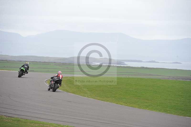 Motorcycle action photographs;anglesey circuit;anglesey trackday photographs;event digital images;eventdigitalimages;no limits trackday;oulton park circuit cheshire;peter wileman photography;trackday;trackday digital images;trackday photos;ty croes circuit wales
