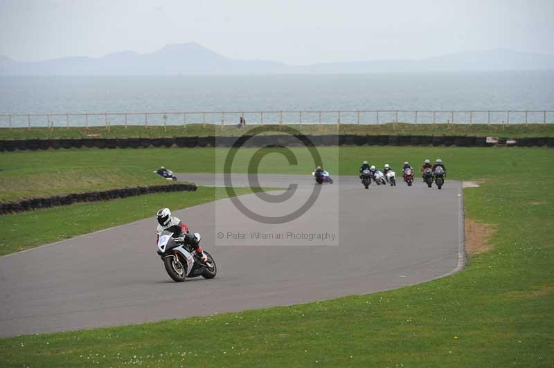 Motorcycle action photographs;anglesey circuit;anglesey trackday photographs;event digital images;eventdigitalimages;no limits trackday;oulton park circuit cheshire;peter wileman photography;trackday;trackday digital images;trackday photos;ty croes circuit wales