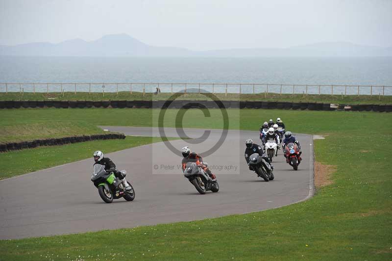 Motorcycle action photographs;anglesey circuit;anglesey trackday photographs;event digital images;eventdigitalimages;no limits trackday;oulton park circuit cheshire;peter wileman photography;trackday;trackday digital images;trackday photos;ty croes circuit wales