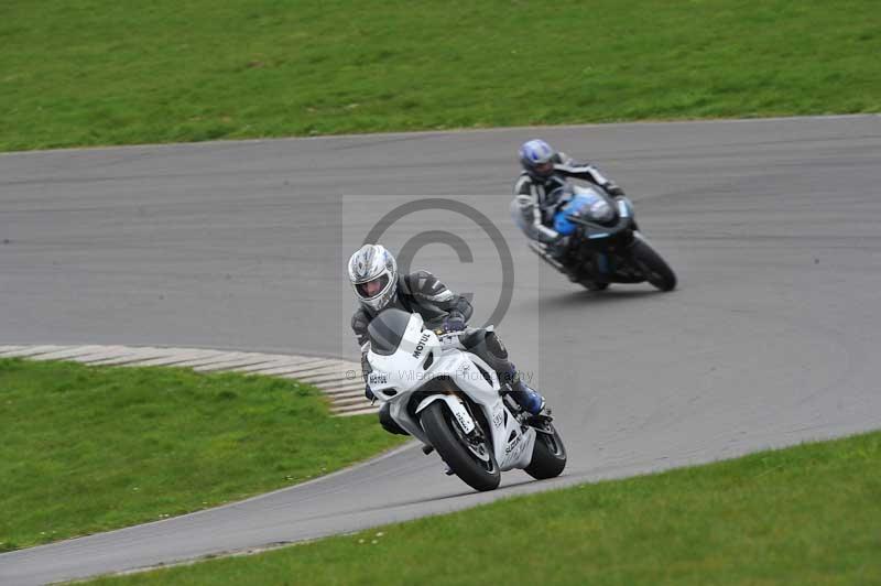 Motorcycle action photographs;anglesey circuit;anglesey trackday photographs;event digital images;eventdigitalimages;no limits trackday;oulton park circuit cheshire;peter wileman photography;trackday;trackday digital images;trackday photos;ty croes circuit wales
