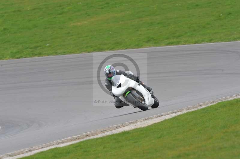 Motorcycle action photographs;anglesey circuit;anglesey trackday photographs;event digital images;eventdigitalimages;no limits trackday;oulton park circuit cheshire;peter wileman photography;trackday;trackday digital images;trackday photos;ty croes circuit wales