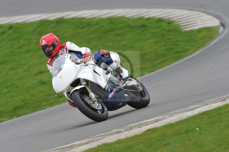 Motorcycle action photographs;anglesey circuit;anglesey trackday photographs;event digital images;eventdigitalimages;no limits trackday;oulton park circuit cheshire;peter wileman photography;trackday;trackday digital images;trackday photos;ty croes circuit wales
