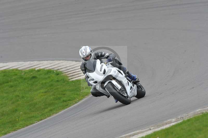 Motorcycle action photographs;anglesey circuit;anglesey trackday photographs;event digital images;eventdigitalimages;no limits trackday;oulton park circuit cheshire;peter wileman photography;trackday;trackday digital images;trackday photos;ty croes circuit wales