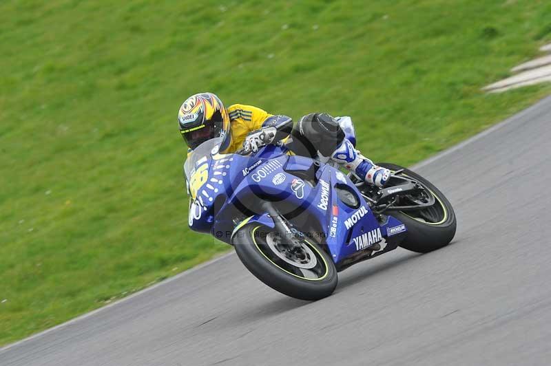 Motorcycle action photographs;anglesey circuit;anglesey trackday photographs;event digital images;eventdigitalimages;no limits trackday;oulton park circuit cheshire;peter wileman photography;trackday;trackday digital images;trackday photos;ty croes circuit wales