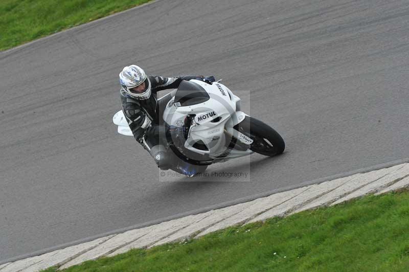 Motorcycle action photographs;anglesey circuit;anglesey trackday photographs;event digital images;eventdigitalimages;no limits trackday;oulton park circuit cheshire;peter wileman photography;trackday;trackday digital images;trackday photos;ty croes circuit wales