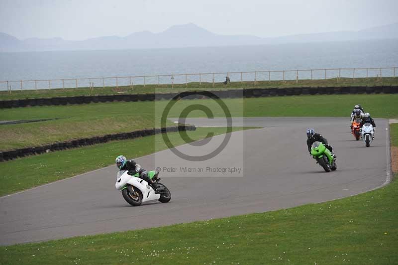Motorcycle action photographs;anglesey circuit;anglesey trackday photographs;event digital images;eventdigitalimages;no limits trackday;oulton park circuit cheshire;peter wileman photography;trackday;trackday digital images;trackday photos;ty croes circuit wales