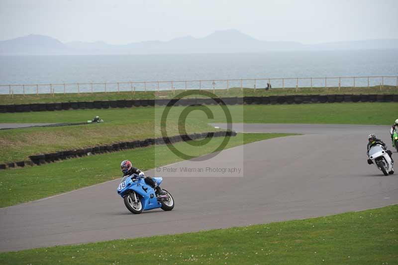 Motorcycle action photographs;anglesey circuit;anglesey trackday photographs;event digital images;eventdigitalimages;no limits trackday;oulton park circuit cheshire;peter wileman photography;trackday;trackday digital images;trackday photos;ty croes circuit wales