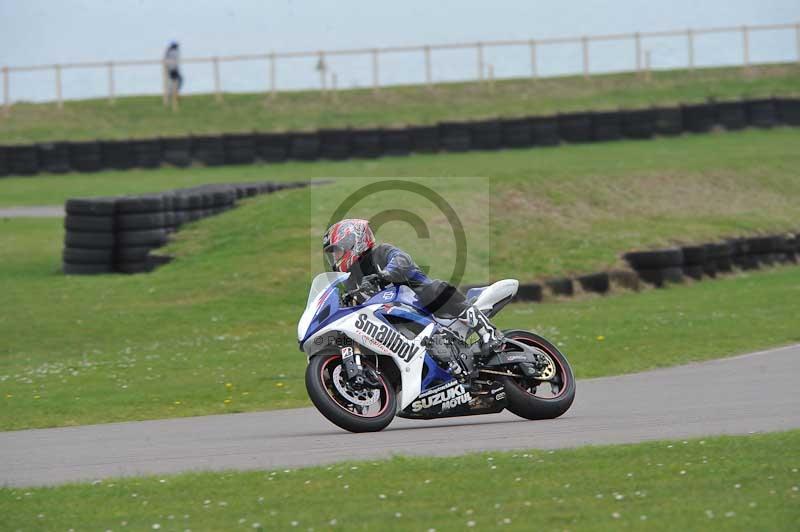 Motorcycle action photographs;anglesey circuit;anglesey trackday photographs;event digital images;eventdigitalimages;no limits trackday;oulton park circuit cheshire;peter wileman photography;trackday;trackday digital images;trackday photos;ty croes circuit wales