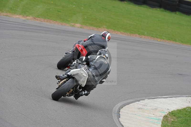 Motorcycle action photographs;anglesey circuit;anglesey trackday photographs;event digital images;eventdigitalimages;no limits trackday;oulton park circuit cheshire;peter wileman photography;trackday;trackday digital images;trackday photos;ty croes circuit wales