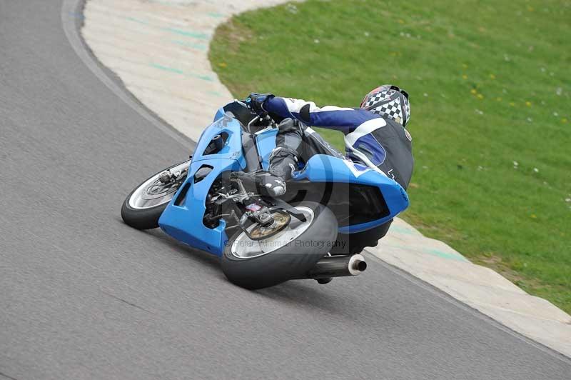 Motorcycle action photographs;anglesey circuit;anglesey trackday photographs;event digital images;eventdigitalimages;no limits trackday;oulton park circuit cheshire;peter wileman photography;trackday;trackday digital images;trackday photos;ty croes circuit wales