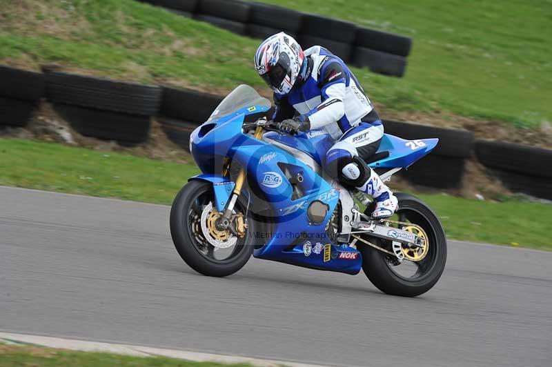 Motorcycle action photographs;anglesey circuit;anglesey trackday photographs;event digital images;eventdigitalimages;no limits trackday;oulton park circuit cheshire;peter wileman photography;trackday;trackday digital images;trackday photos;ty croes circuit wales