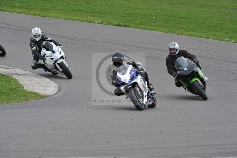 Motorcycle action photographs;anglesey circuit;anglesey trackday photographs;event digital images;eventdigitalimages;no limits trackday;oulton park circuit cheshire;peter wileman photography;trackday;trackday digital images;trackday photos;ty croes circuit wales