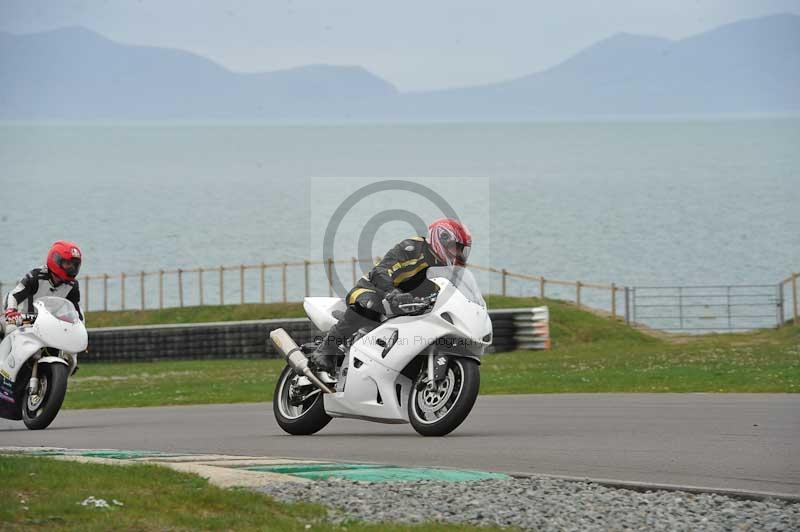 Motorcycle action photographs;anglesey circuit;anglesey trackday photographs;event digital images;eventdigitalimages;no limits trackday;oulton park circuit cheshire;peter wileman photography;trackday;trackday digital images;trackday photos;ty croes circuit wales