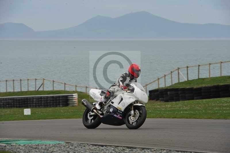 Motorcycle action photographs;anglesey circuit;anglesey trackday photographs;event digital images;eventdigitalimages;no limits trackday;oulton park circuit cheshire;peter wileman photography;trackday;trackday digital images;trackday photos;ty croes circuit wales