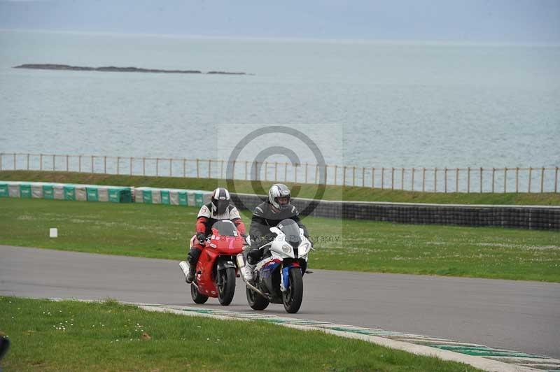 Motorcycle action photographs;anglesey circuit;anglesey trackday photographs;event digital images;eventdigitalimages;no limits trackday;oulton park circuit cheshire;peter wileman photography;trackday;trackday digital images;trackday photos;ty croes circuit wales
