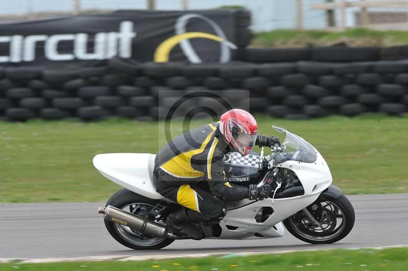 Motorcycle action photographs;anglesey circuit;anglesey trackday photographs;event digital images;eventdigitalimages;no limits trackday;oulton park circuit cheshire;peter wileman photography;trackday;trackday digital images;trackday photos;ty croes circuit wales