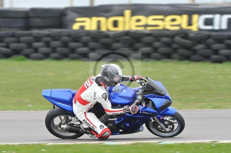 Motorcycle action photographs;anglesey circuit;anglesey trackday photographs;event digital images;eventdigitalimages;no limits trackday;oulton park circuit cheshire;peter wileman photography;trackday;trackday digital images;trackday photos;ty croes circuit wales