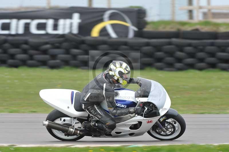 Motorcycle action photographs;anglesey circuit;anglesey trackday photographs;event digital images;eventdigitalimages;no limits trackday;oulton park circuit cheshire;peter wileman photography;trackday;trackday digital images;trackday photos;ty croes circuit wales