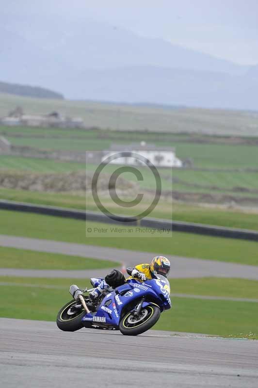 Motorcycle action photographs;anglesey circuit;anglesey trackday photographs;event digital images;eventdigitalimages;no limits trackday;oulton park circuit cheshire;peter wileman photography;trackday;trackday digital images;trackday photos;ty croes circuit wales