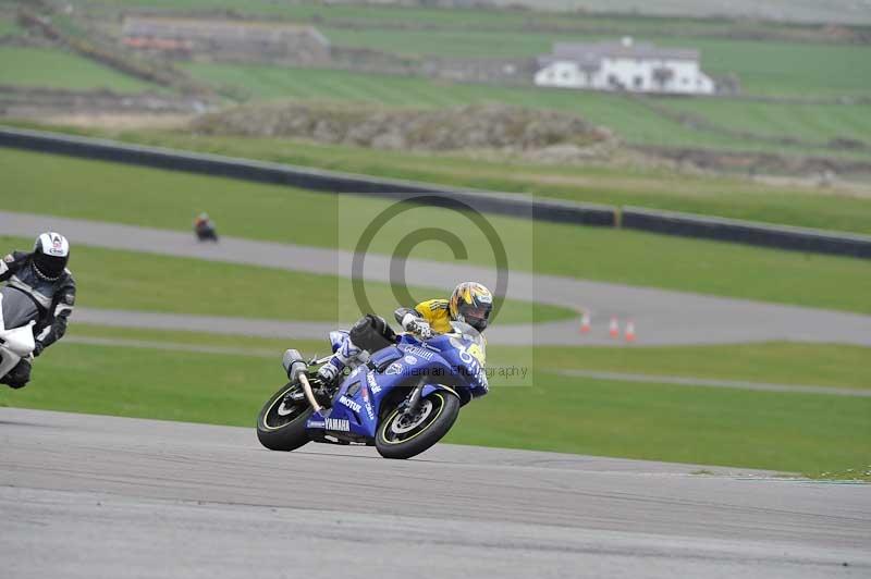 Motorcycle action photographs;anglesey circuit;anglesey trackday photographs;event digital images;eventdigitalimages;no limits trackday;oulton park circuit cheshire;peter wileman photography;trackday;trackday digital images;trackday photos;ty croes circuit wales