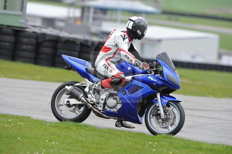 Motorcycle action photographs;anglesey circuit;anglesey trackday photographs;event digital images;eventdigitalimages;no limits trackday;oulton park circuit cheshire;peter wileman photography;trackday;trackday digital images;trackday photos;ty croes circuit wales